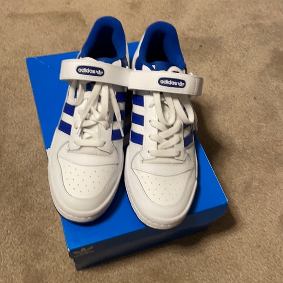 Adidas Forum 84 Low - Picture 1 of 2